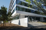 Bundesamt für Bauten und Logistik, Haupteingang an der Fellerstrasse 21, 3003 Bern